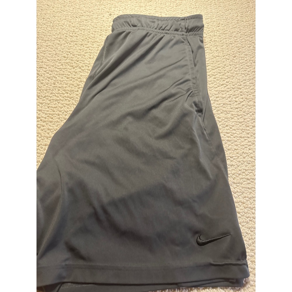 Nike Dri-FIT Men's Athletic Training Shorts Dark‎ Gray Size Large Pockets Swoosh